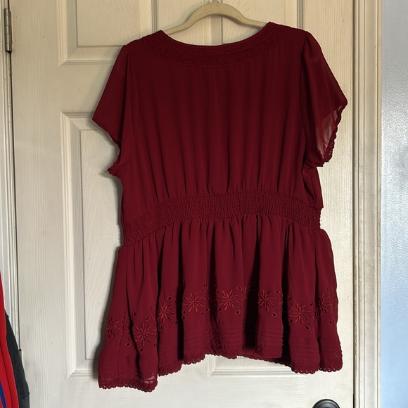 Torrid rhubarb Peplum Smocked Short Sleeve Top size 1X - Picture 5 of 8